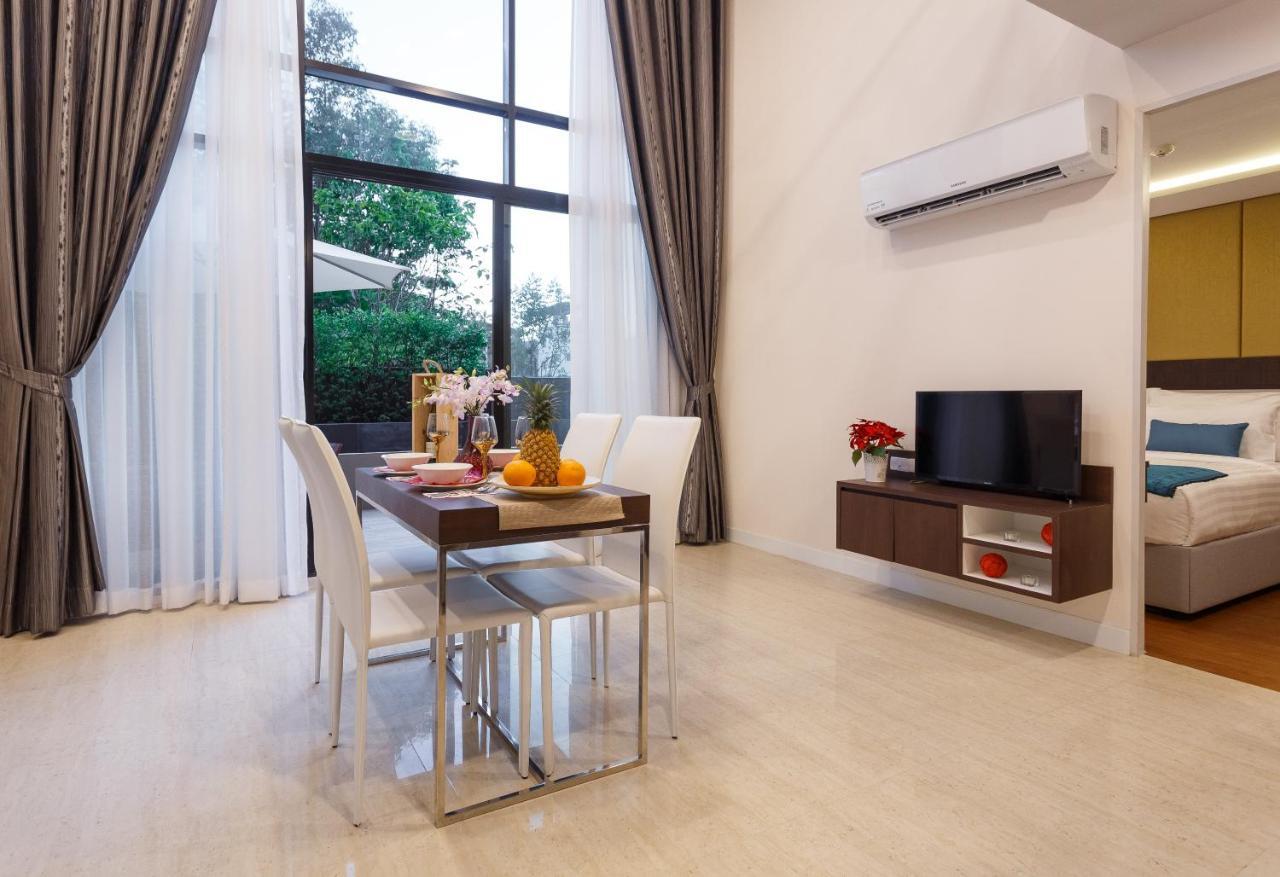 Appartamento The Aristo By Holy Cow, 2-Br Loft, 90 M2, Pool View Surin Beach  Esterno foto